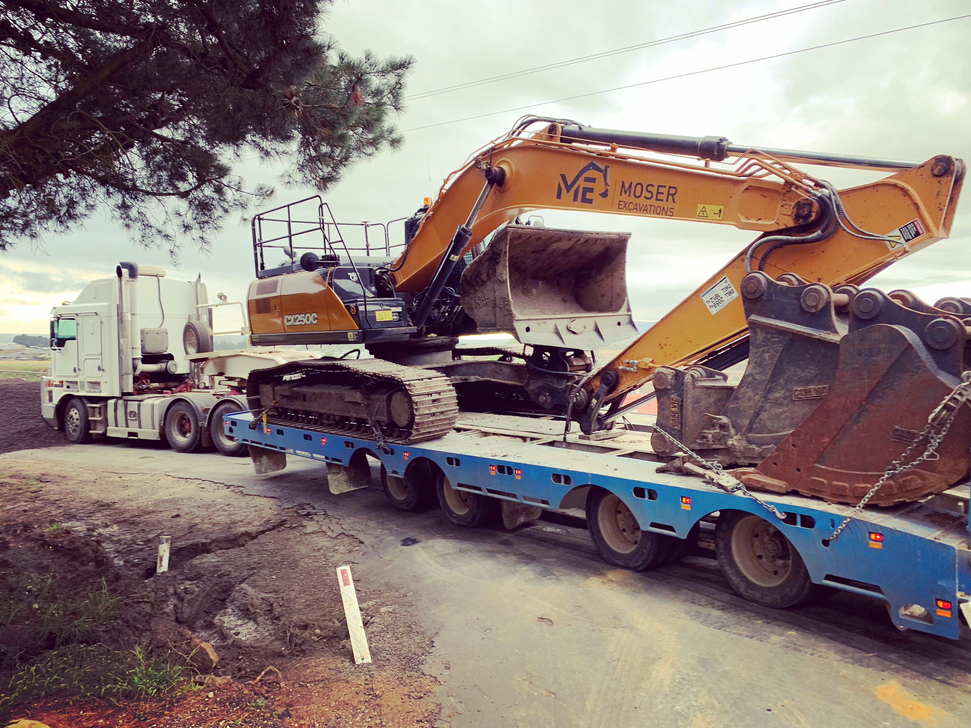 Image of 25 tonne excavator