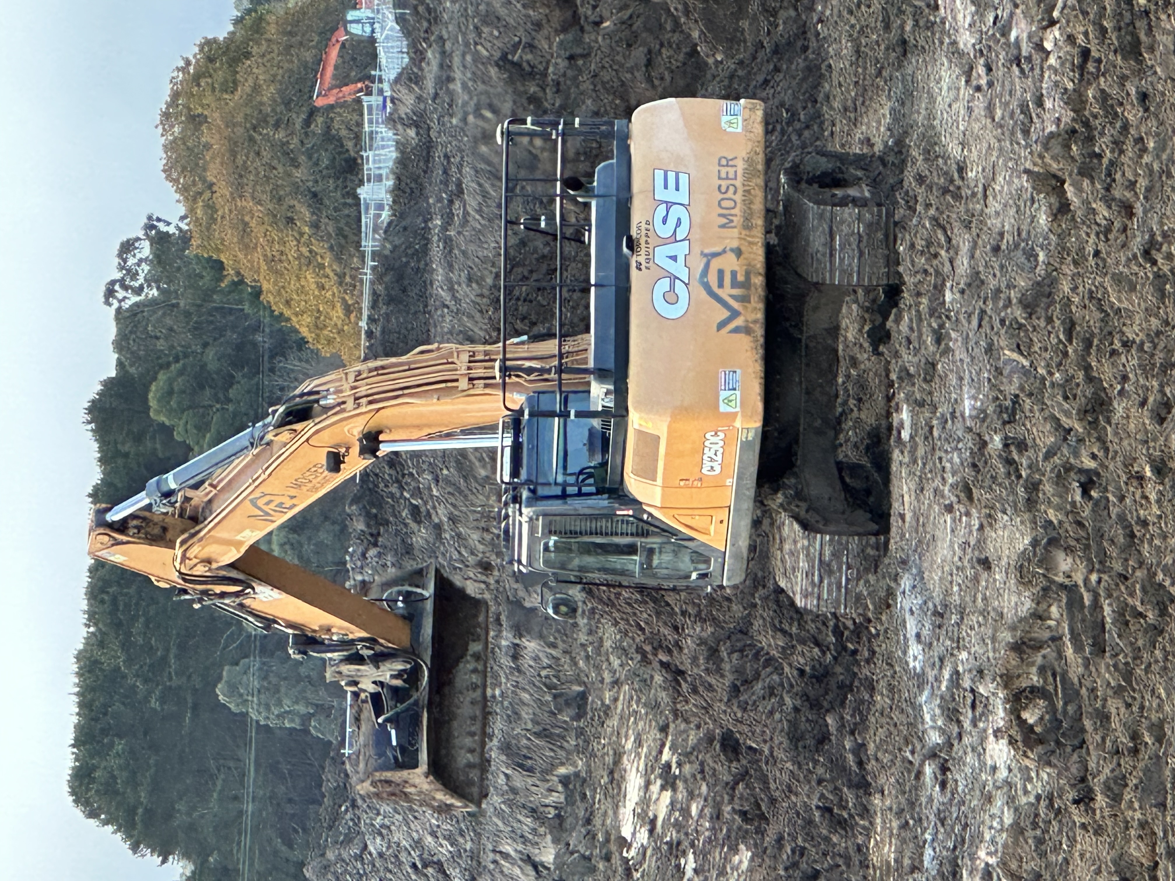 25 tonne excavator